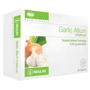 Garlic Allium peut être utilisé: • Pour stabiliser la glycémie • Arrêter la reproduction des cellules cancéreuses et les excréter et arrêter la croissance tumorale. • Pour faciliter la digestion • Troubles cardiaques • Pour lutter contre les bactéries, parasites, Candida, champignons, chlamydia • Pour éliminer le mucus, le rhume, la toux, l'otite • Pour lutter contre la croissance des levures, la teigne, etc. • Maladie du foie • Sinusite • Ulcère • Insomnie • Pour pratiquement toutes les maladies ou infections • Pour abaisser la pression artérielle • Pour fluidifier le sang et empêcher la coagulation • Pour renforcer la résistance aux infections et au cancer • Pour réduire le cholestérol • Pour les mains et les pieds froids (comme dans le diabète) • Pour tout problème de gaz intestinal, dysenterie, putréfaction, gaz • Pour l'asthme, la pneumonie, la congestion bronchique, la fièvre et les céphalées • Pour réduire le risque d’accident vasculaire cérébral et de crise cardiaque • Pour empêcher la formation et la promotion de tumeurs • Il est antiviral, antibactérien et antiseptique • Pour détoxifier le corps des métaux lourds comme le plomb, le cadmium, le mercure et le cuivre